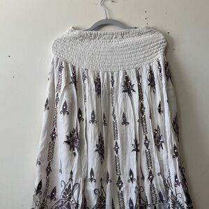 Elegant White and Purple Women's Skirt or strapless dress size L; boho